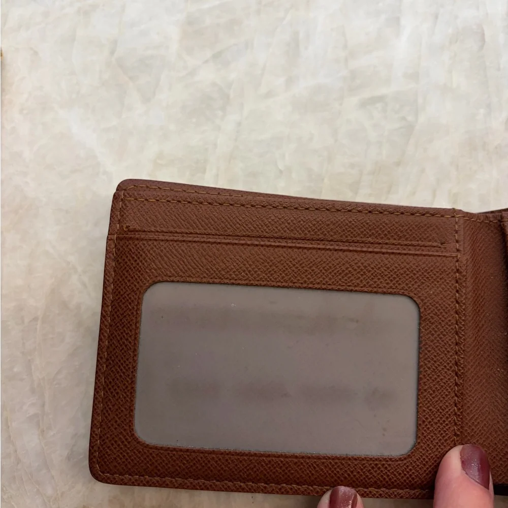 Louis Vuitton stamp says